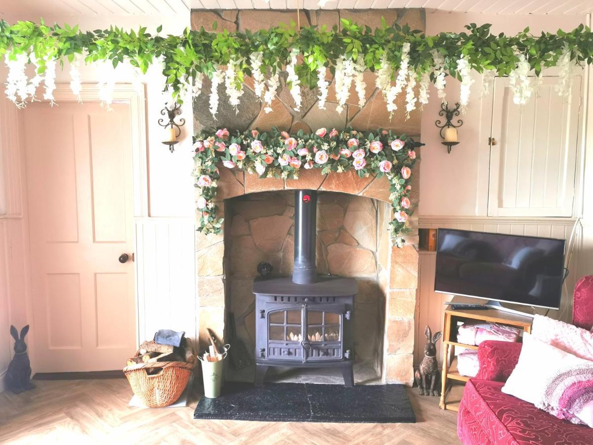 New Listing - Ladybird Cottage - Donegal - Wild Atlantic Way Donegal Town Buitenkant foto